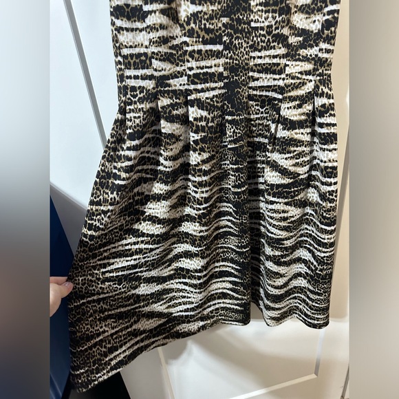 Calvin Klein pleated full volume skirt striped size 12 - Picture 15 of 15